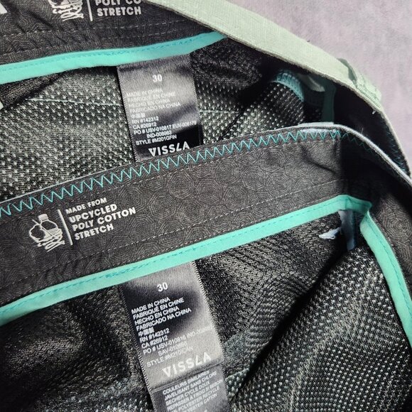 Vissla Shorts Mens 30 Lot of 2 Pair Blue Green Poly Cotton Blend Stretch Casual - Picture 3 of 16